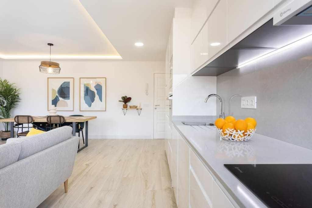 Sunnyland Apartment Arona Cho Exterior foto